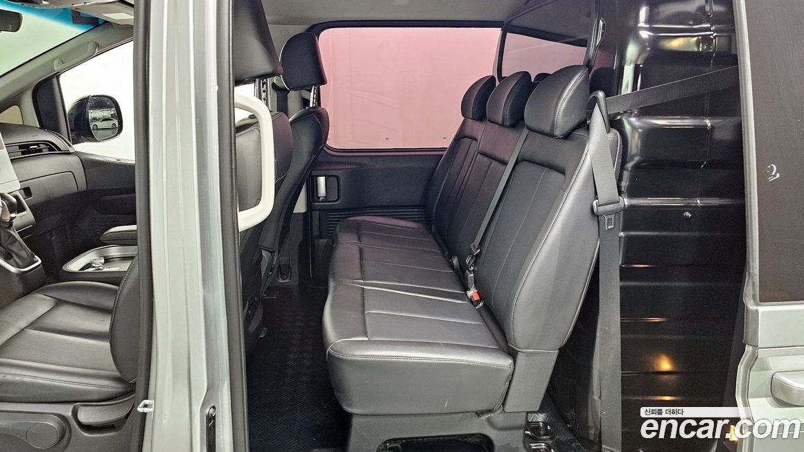 Hyundai Staria 2022