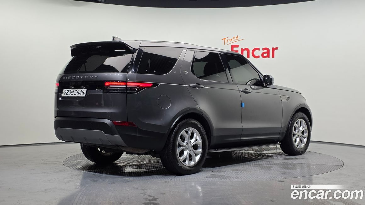 Land Rover Discovery 2018