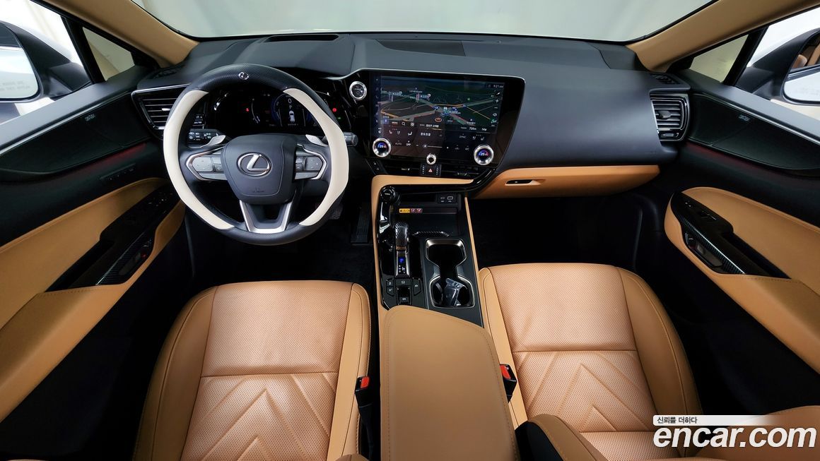 Lexus NX 2025