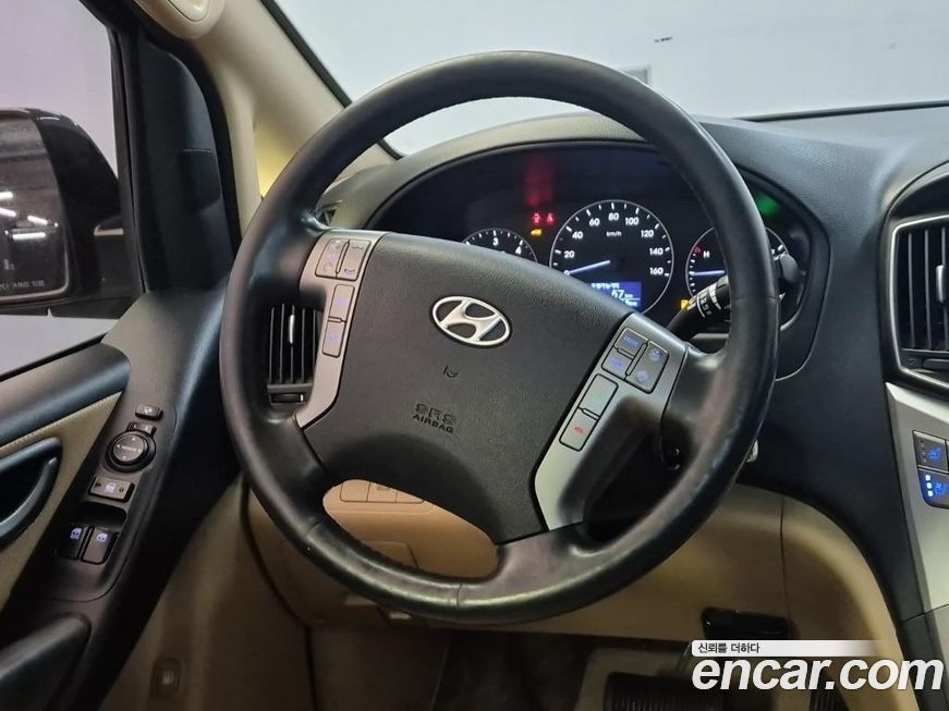 Hyundai Starex 2016