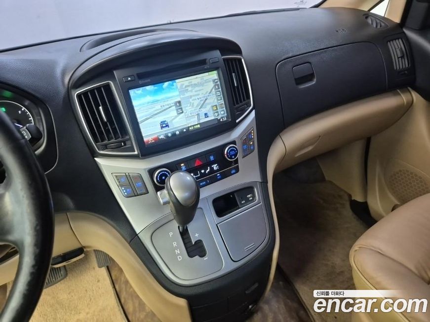 Hyundai Starex 2016