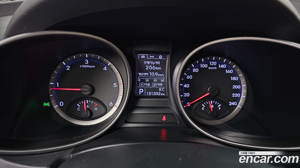 Hyundai Santafe 2015