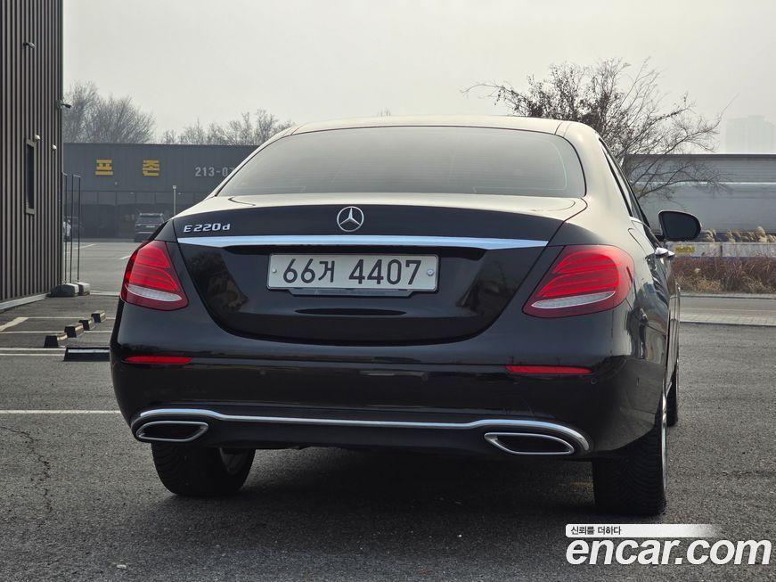 Mercedes-Benz E-Class 2018