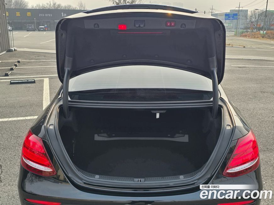 Mercedes-Benz E-Class 2018