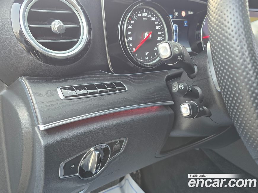 Mercedes-Benz E-Class 2018