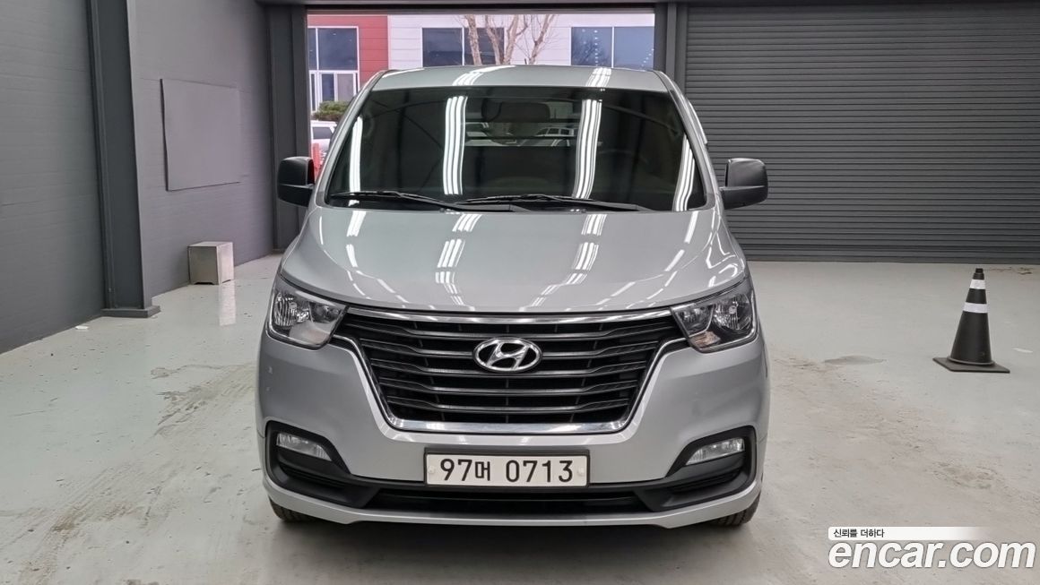 Hyundai Starex 2021