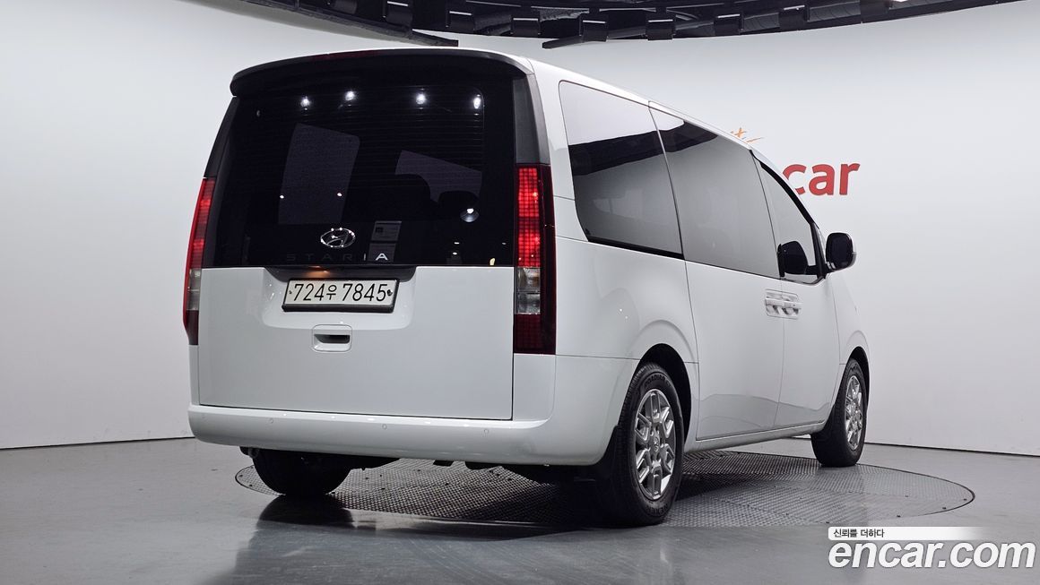 Hyundai Staria 2023