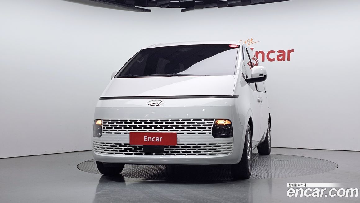 Hyundai Staria 2023