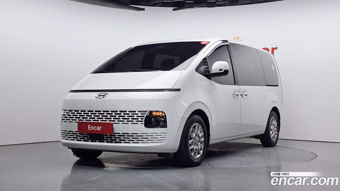 Hyundai Staria 2023