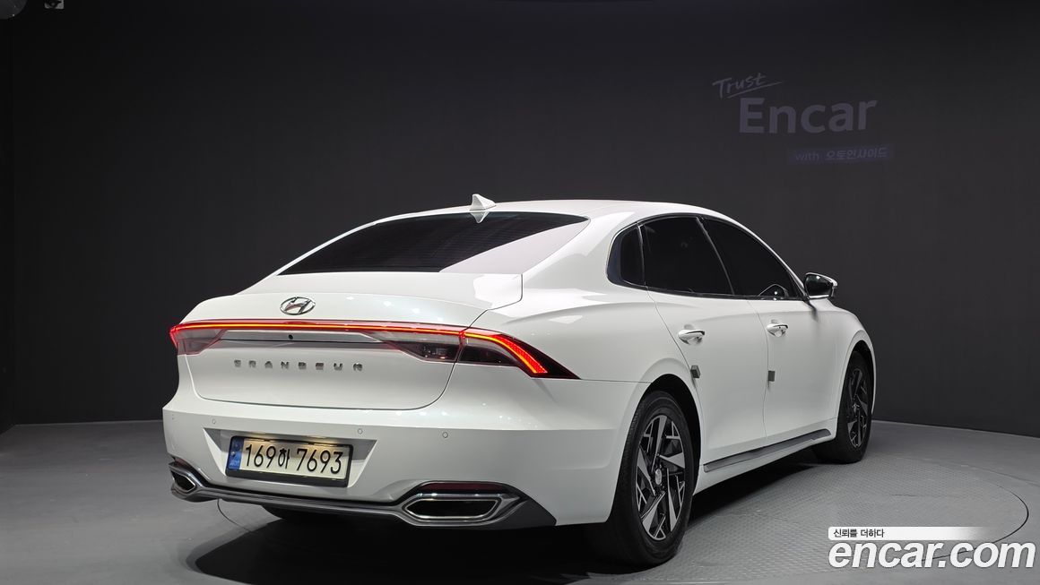 Hyundai Grandeur 2022