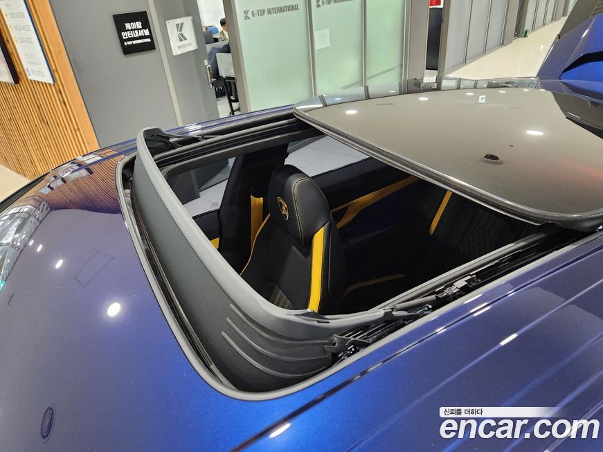 Lamborghini Urus 2025