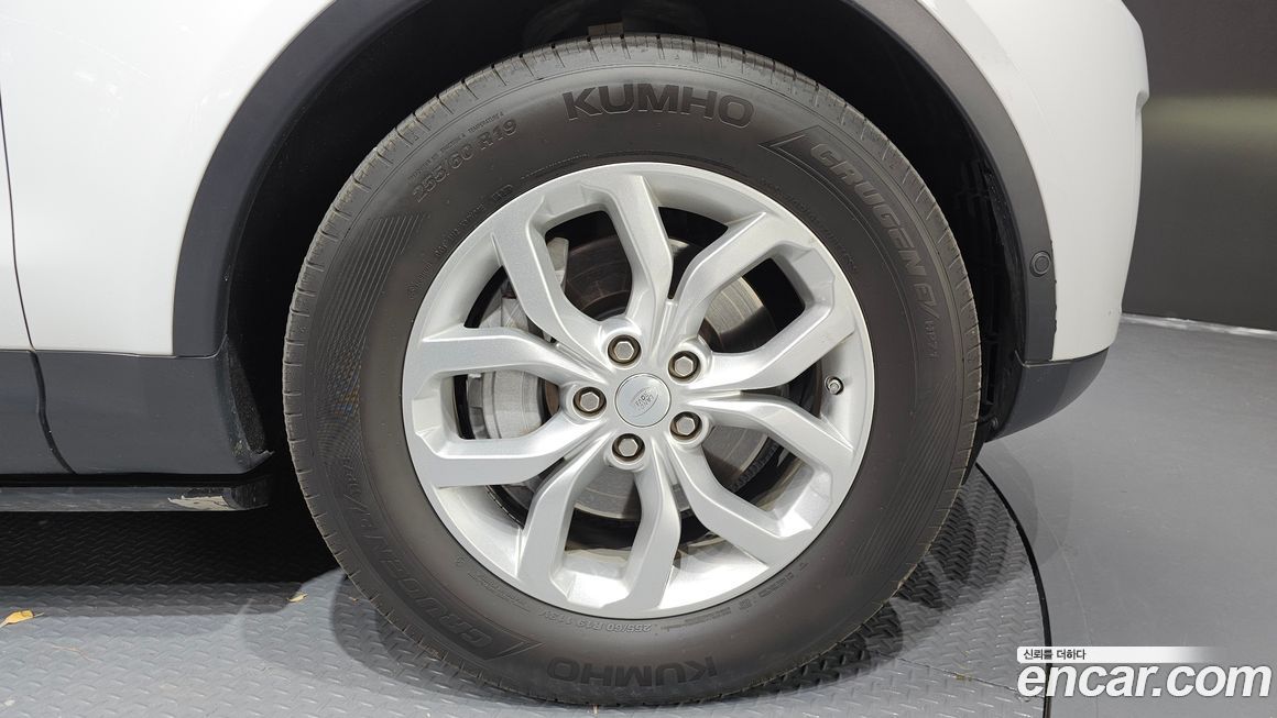 Land Rover Discovery 2019