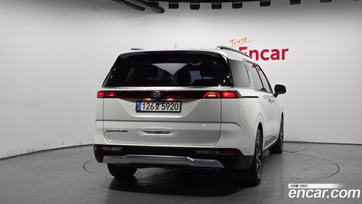 Kia Canival 2021