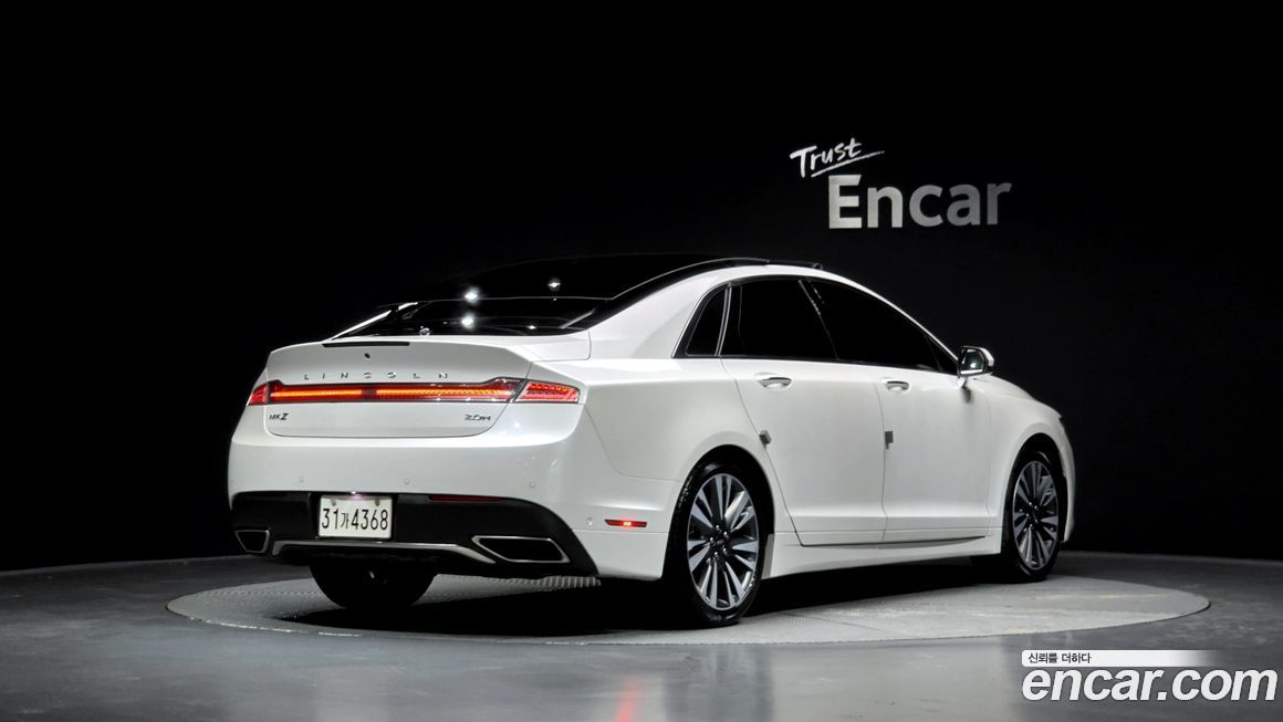 Lincoln MKZ 2019