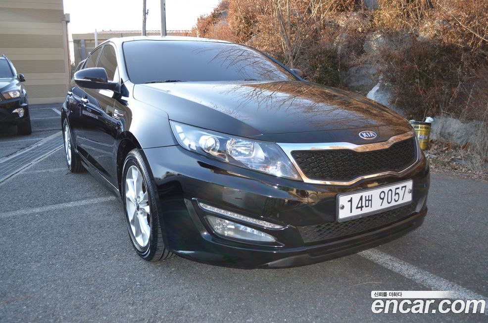 Kia K5 2011