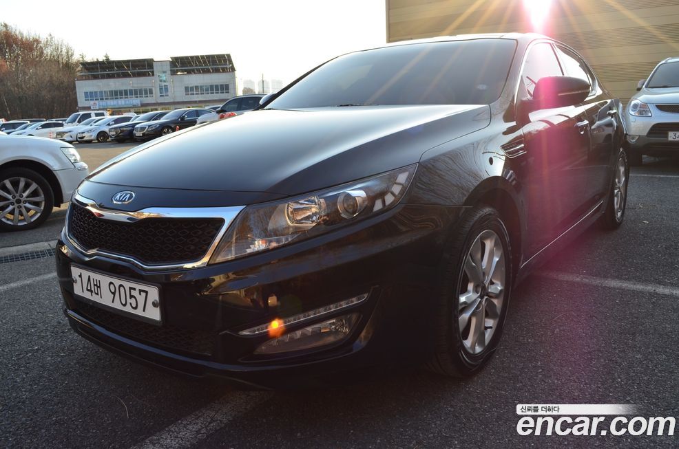 Kia K5 2011