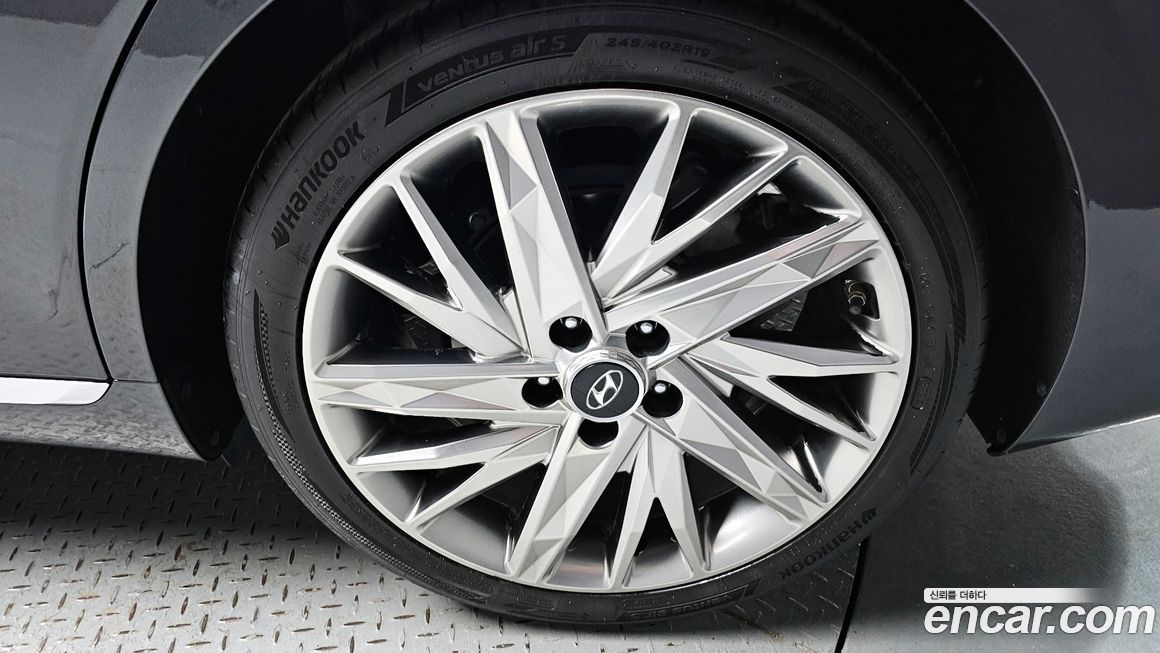 Hyundai Grandeur 2021