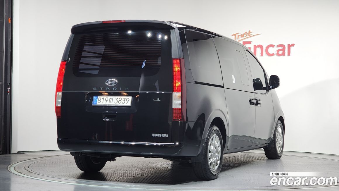 Hyundai Staria 2023