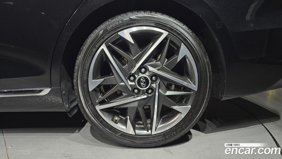 Hyundai Grandeur 2021