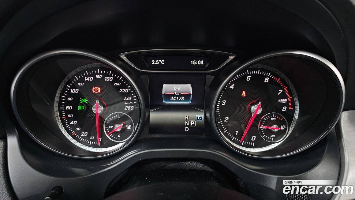 Mercedes-Benz GLA-Class 2019