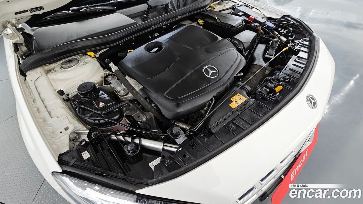 Mercedes-Benz GLA-Class 2019