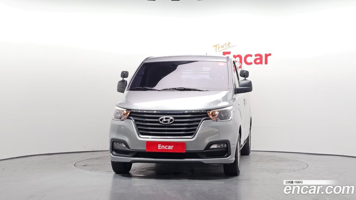 Hyundai Starex 2019