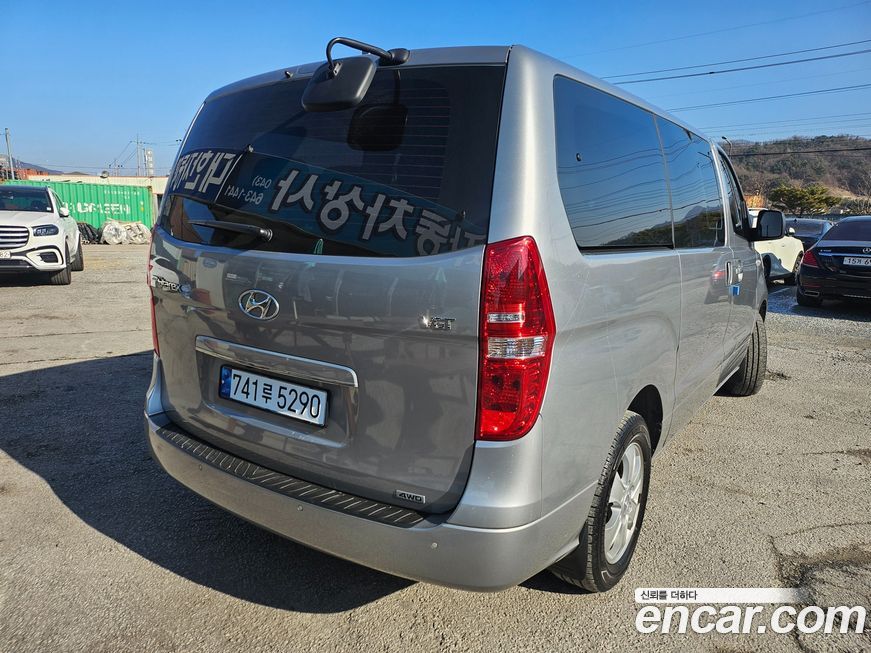 Hyundai Starex 2020