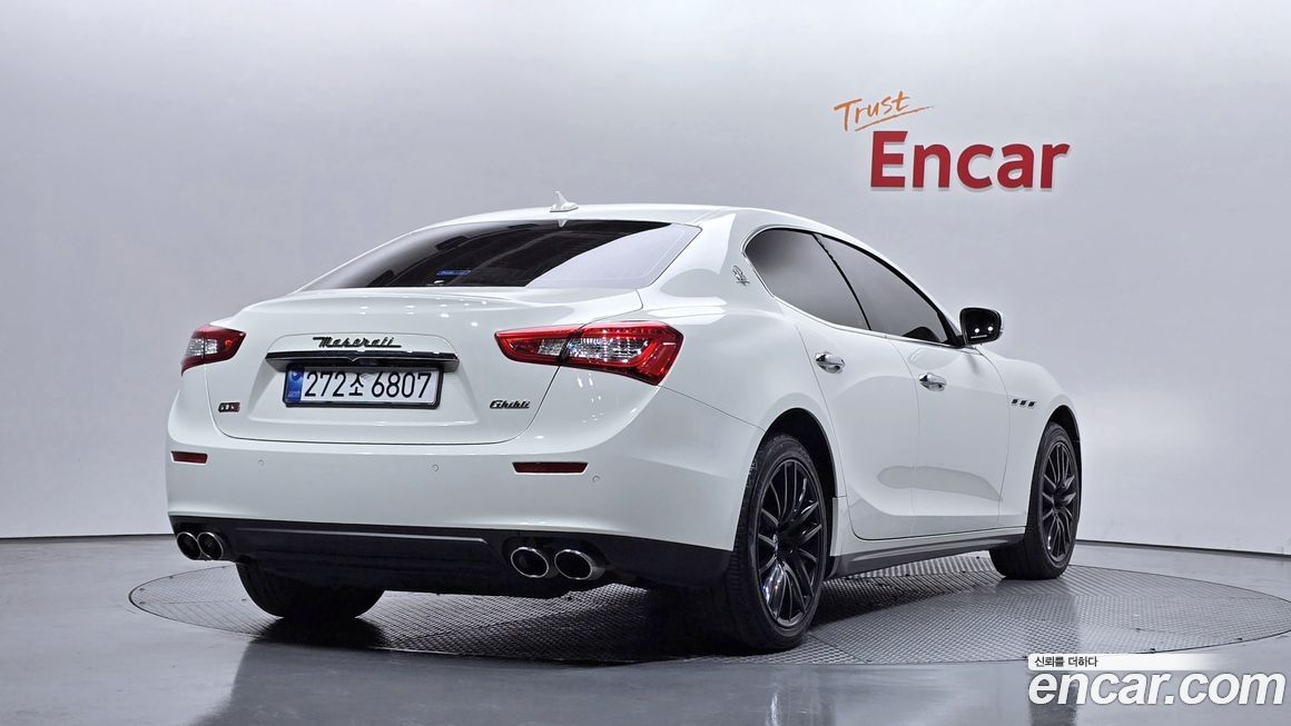 Maserati Ghibli 2017