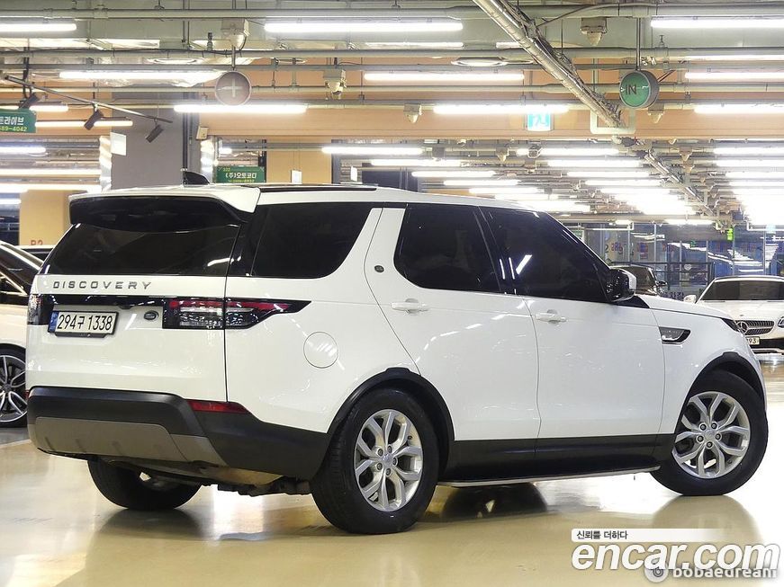 Land Rover Discovery 2018