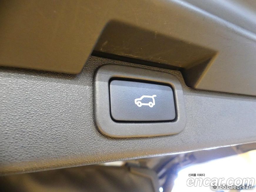 Land Rover Discovery 2018