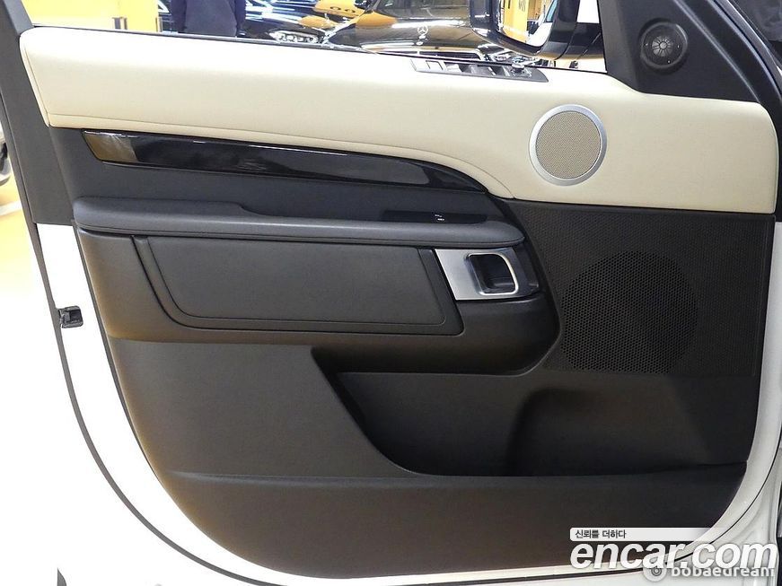 Land Rover Discovery 2018