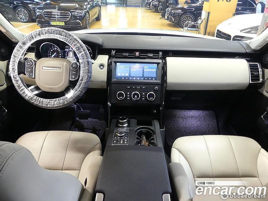 Land Rover Discovery 2018