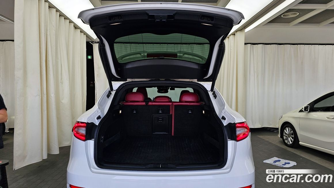 Maserati Levante 2017