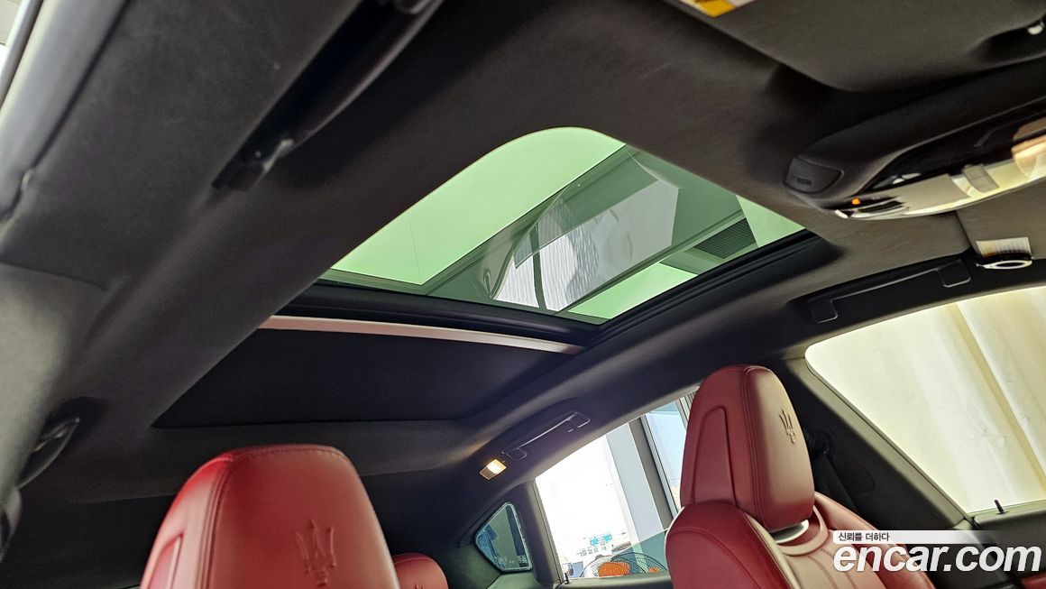 Maserati Levante 2017