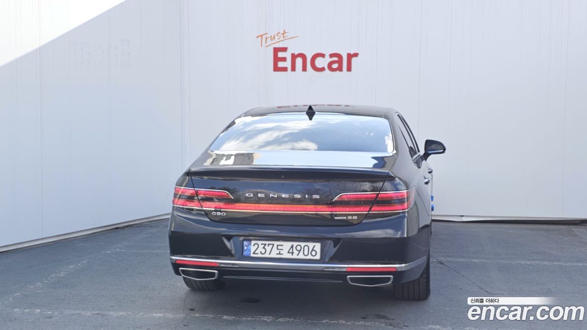 Genesis G90 2020