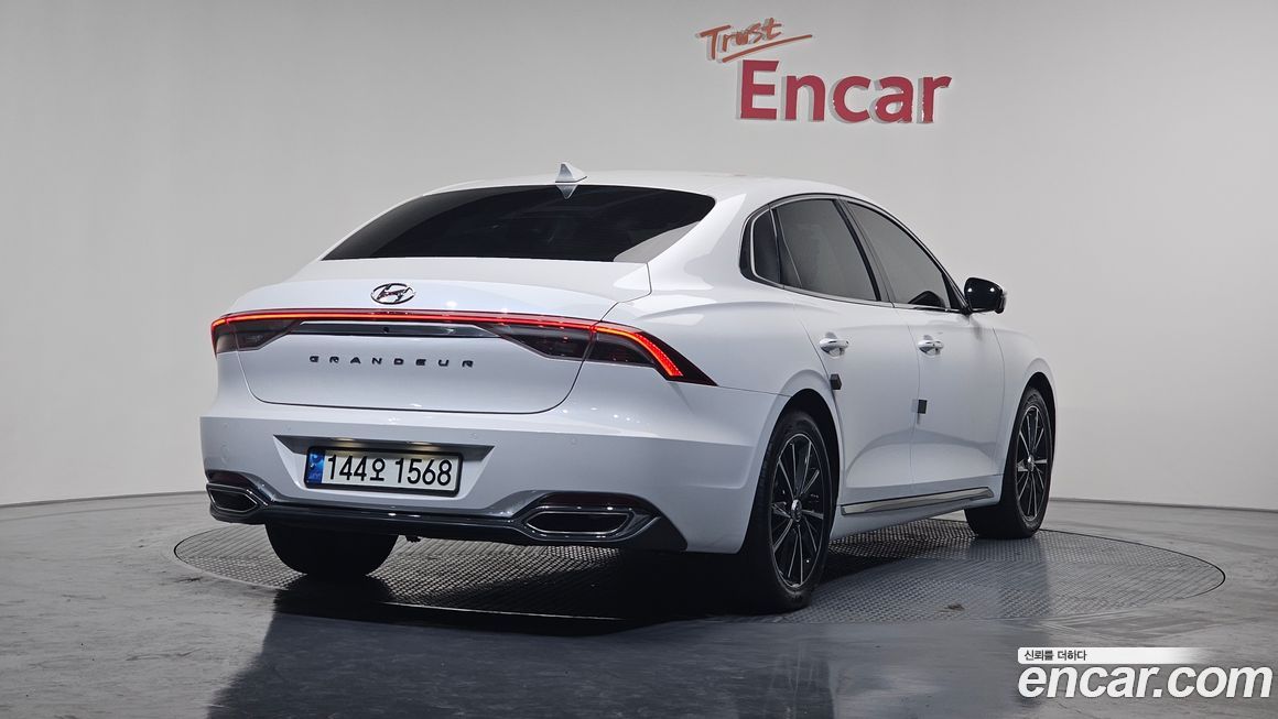 Hyundai Grandeur 2022