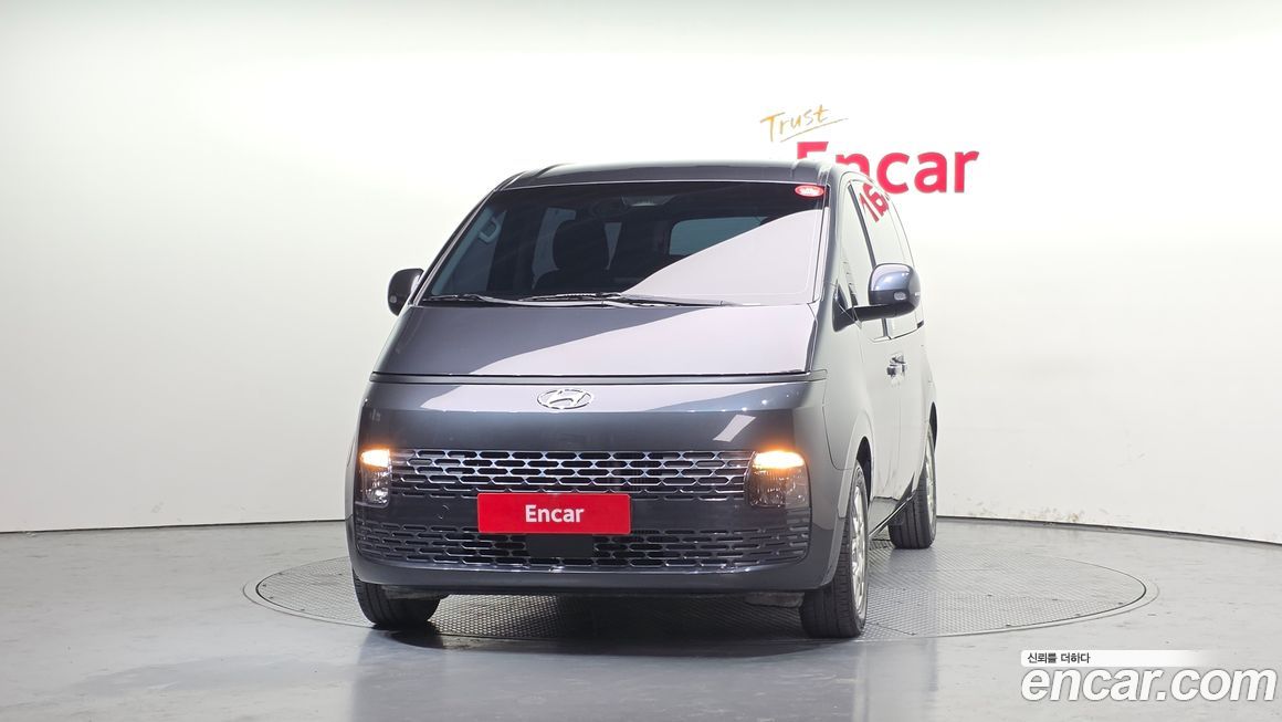 Hyundai Staria 2023