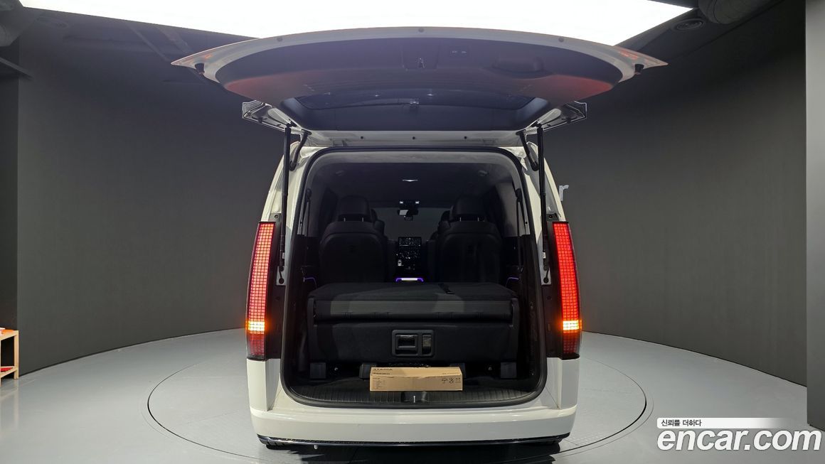 Hyundai Staria 2024