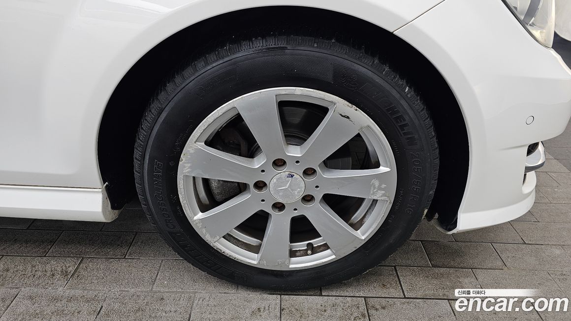 Mercedes-Benz C-Class 2013