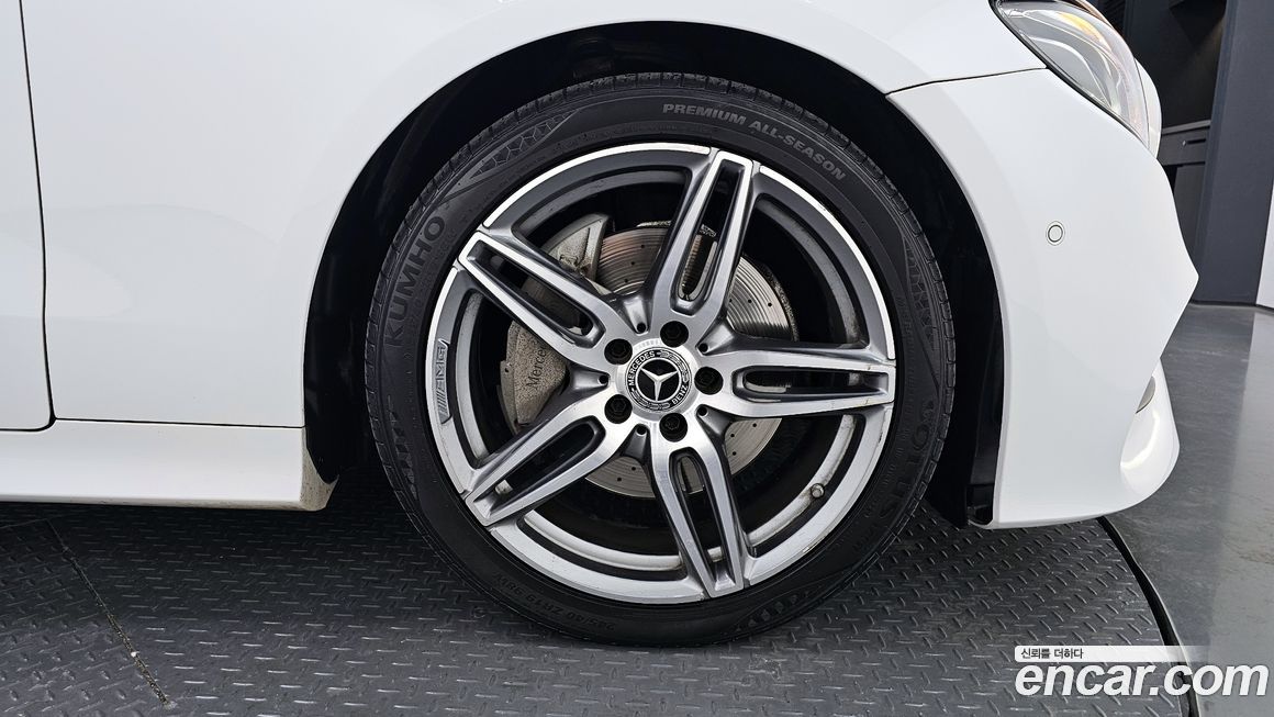 Mercedes-Benz E-Class 2019