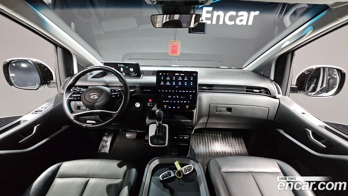 Hyundai Staria 2023