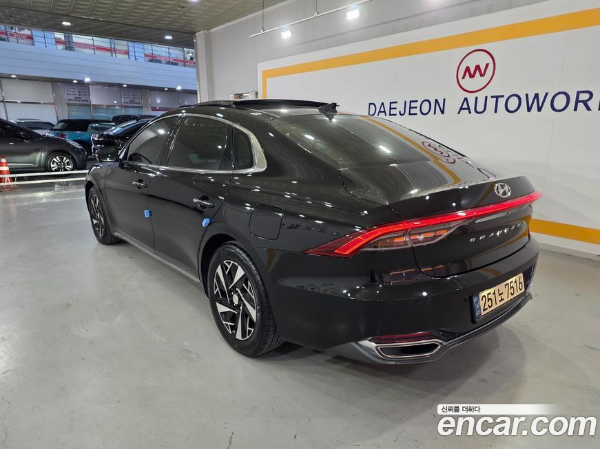 Hyundai Grandeur 2022