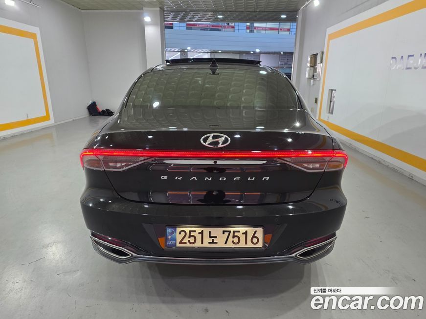 Hyundai Grandeur 2022