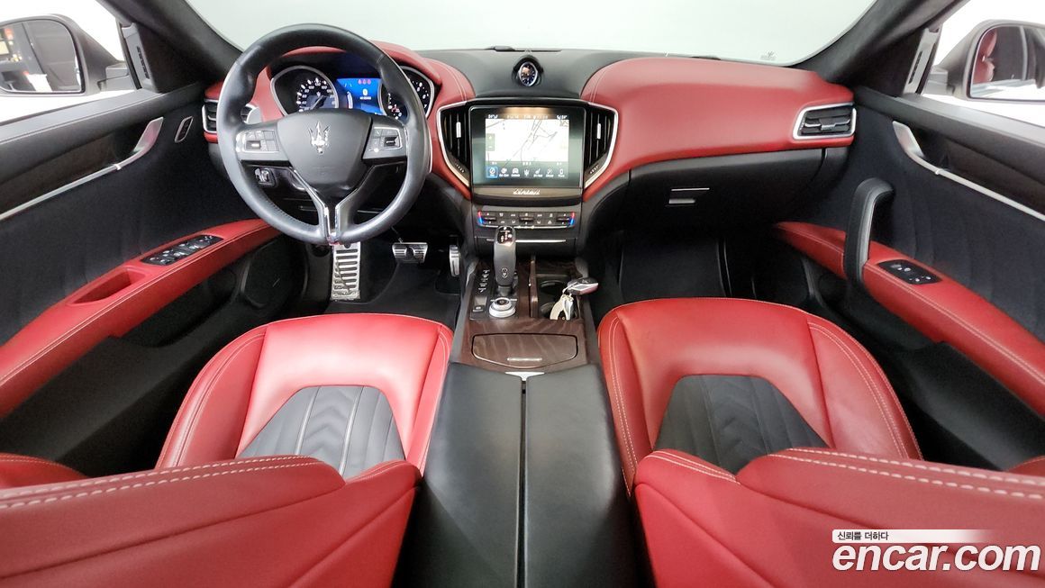 Maserati Ghibli 2019