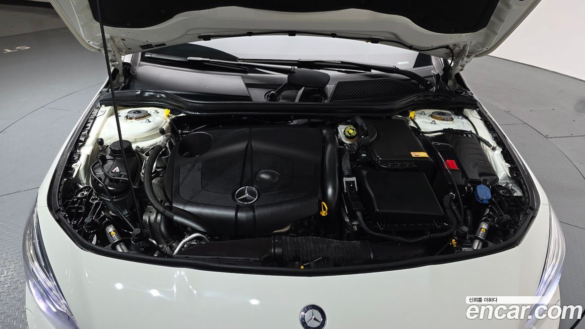 Mercedes-Benz CLA-Class 2014