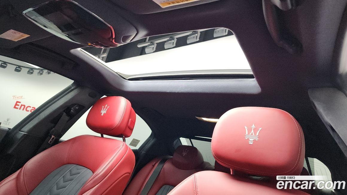 Maserati Ghibli 2019