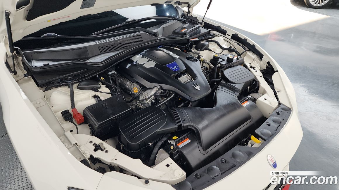 Maserati Ghibli 2019