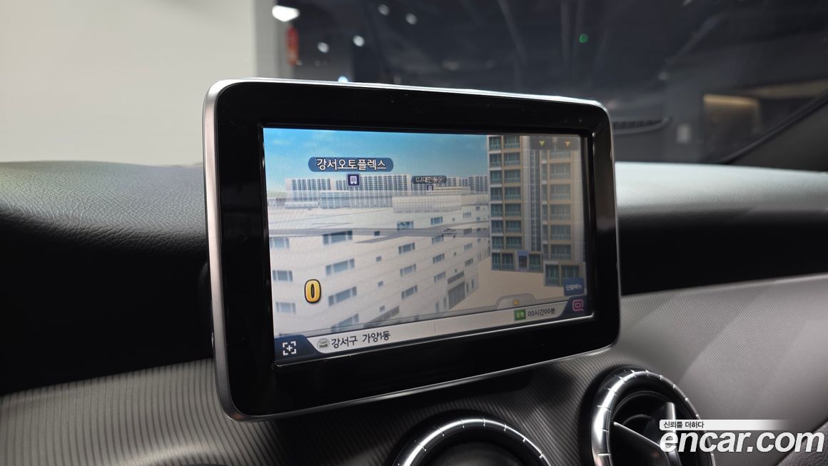 Mercedes-Benz CLA-Class 2014