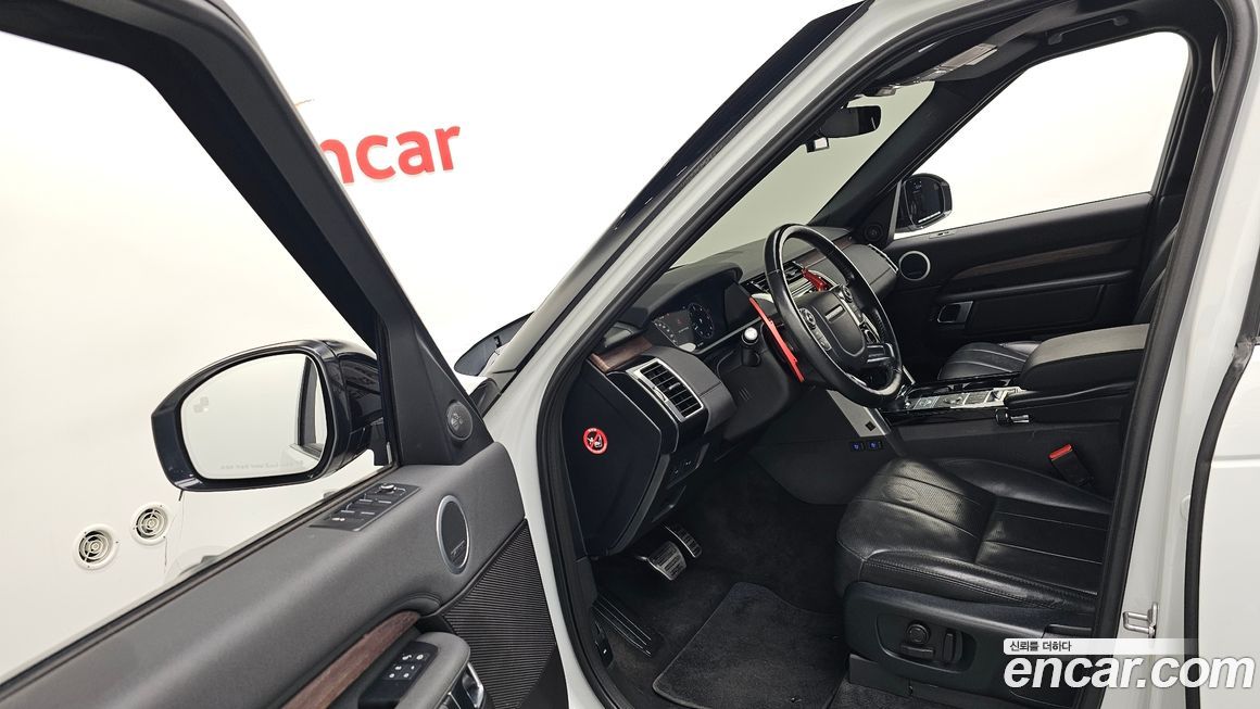 Land Rover Discovery 2018