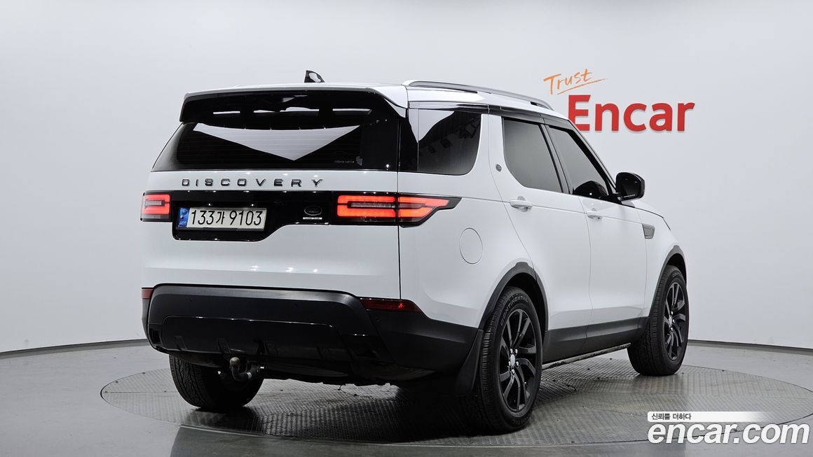 Land Rover Discovery 2018